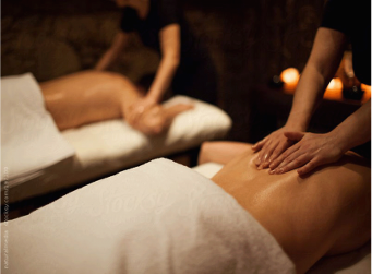 Four Hands Massage